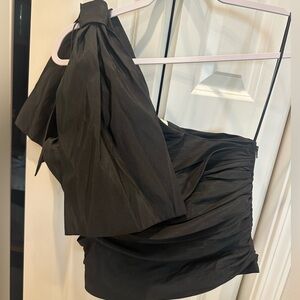 Vici Elegant Black One-Shoulder Tank Top